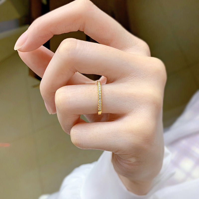 Minimalist Slim Plain Band Ring With A Niche Design